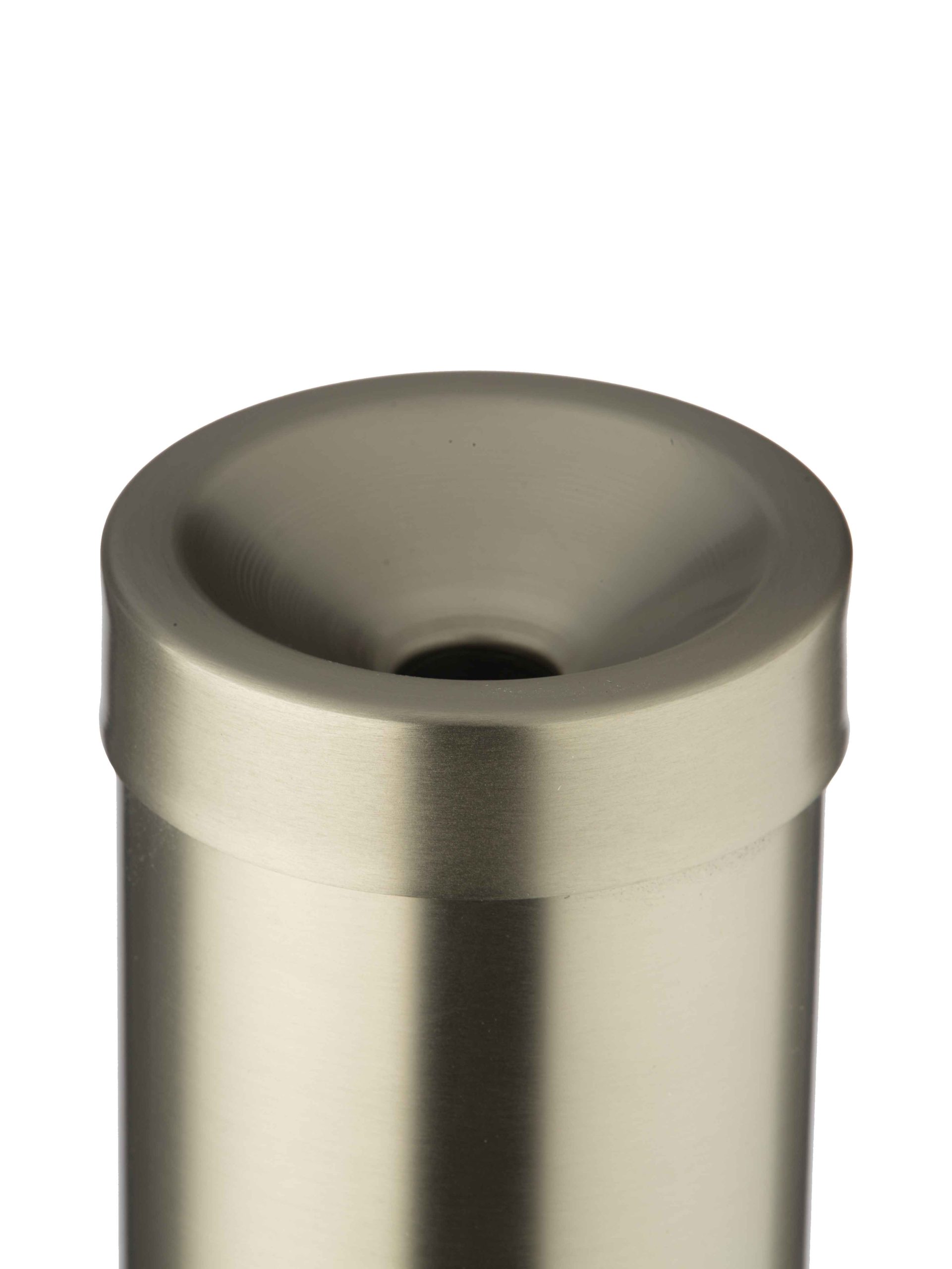 جا سیگاری پایه بلند گرد | عکس محصول - diahome جا سیگاری استیل مات زوم