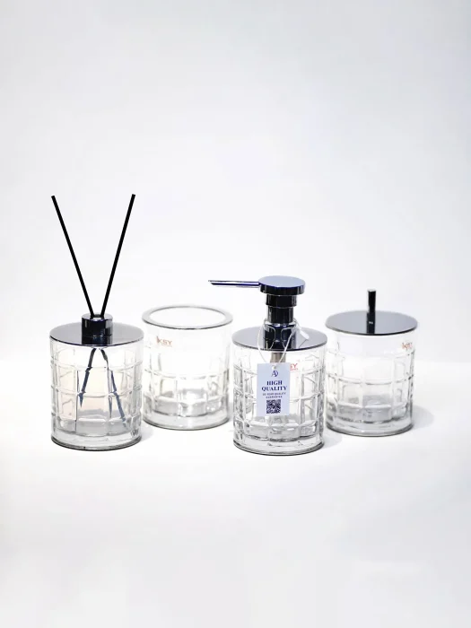 ست اکسسوری کریستالی سرویس حمام و سرویس بهداشتی چهار قطعه رنگ کروم دیزاین مربع جدید