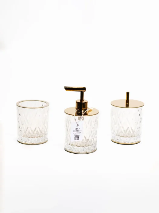 ست اکسسوری کریستالی سرویس حمام و سرویس بهداشتی سه قطعه رنگ طلایی نوع لوزی طلایی