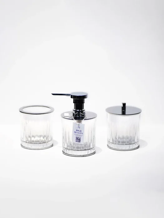 ست اکسسوری کریستالی سرویس حمام و سرویس بهداشتی سه قطعه رنگ طلایی نوع راه راه کروم