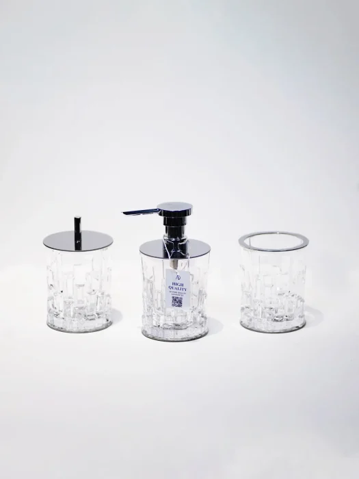 ست اکسسوری کریستالی سرویس حمام و سرویس بهداشتی سه قطعه رنگ کروم نوع تیتا