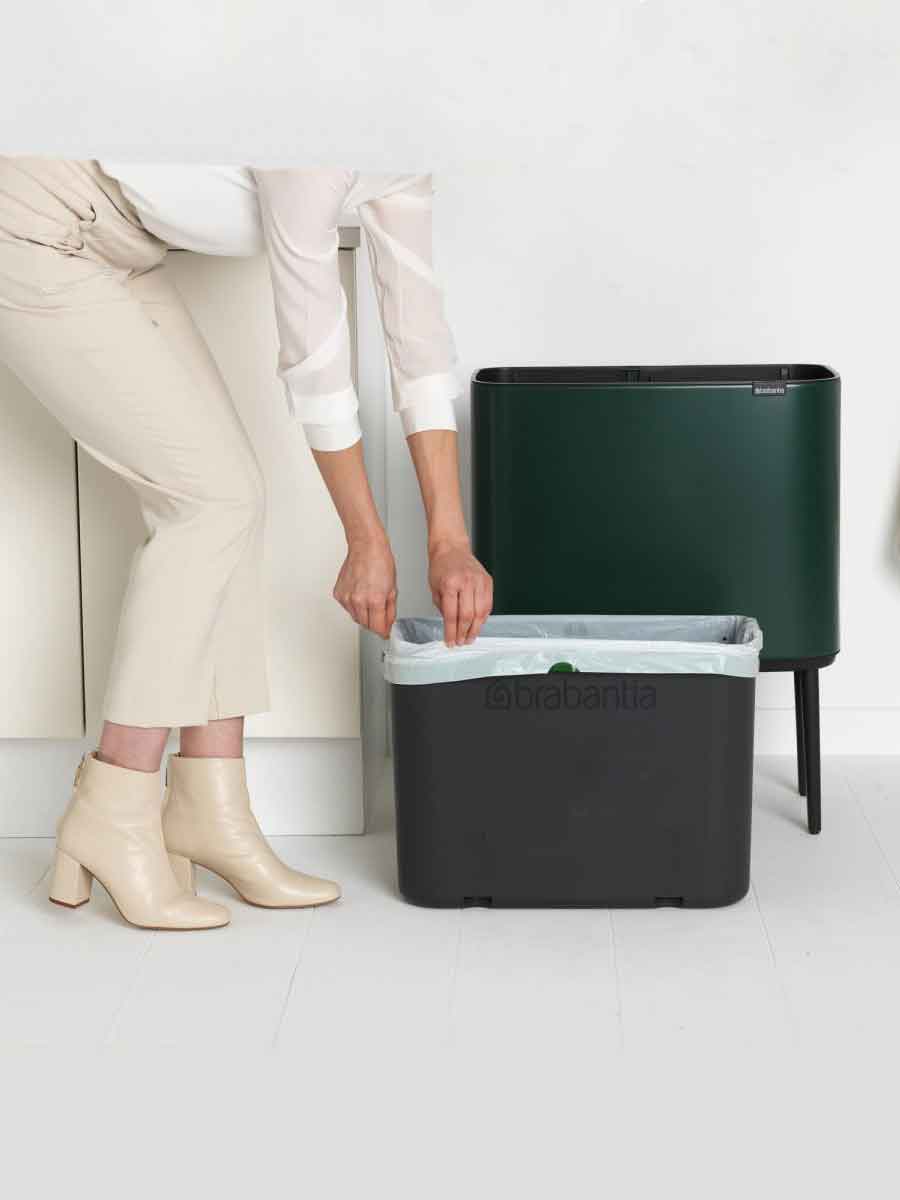 سطل زباله آشپزخانه برابانتیا پایه دار لمسی 36 لیتر | عکس محصول - diahome سطل زباله آشپزخانه برابانتیا پایه دار لمسی 36 لیتر - Image 14