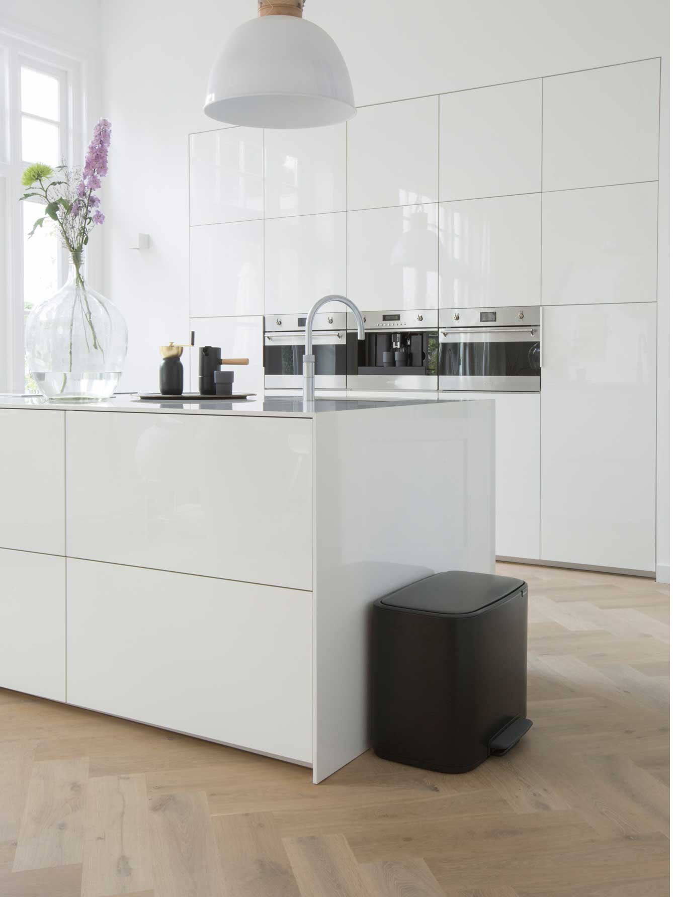 سطل زباله پدالی آشپزخانه دو مخزنه برابانتیا 11+23 لیتر | عکس محصول - diahome سطل زباله پدالی آشپزخانه دو مخزنه برابانتیا 11+23 لیتر - Image 8