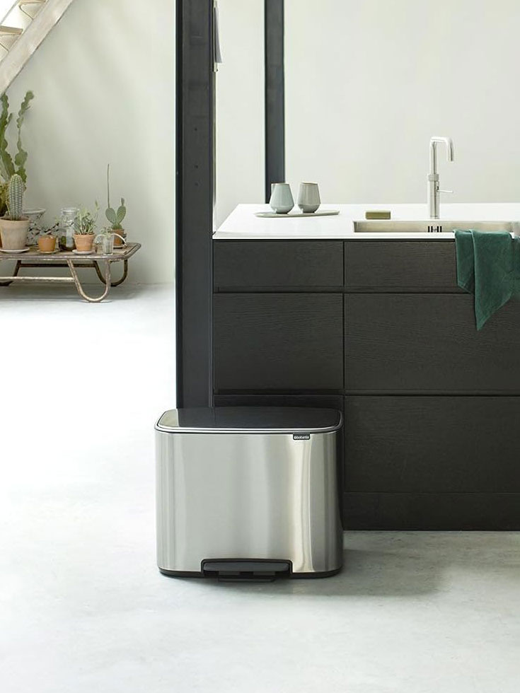 سطل زباله پدالی آشپزخانه دو مخزنه برابانتیا 11+23 لیتر | عکس محصول - diahome سطل زباله پدالی آشپزخانه دو مخزنه برابانتیا 11+23 لیتر - Image 12