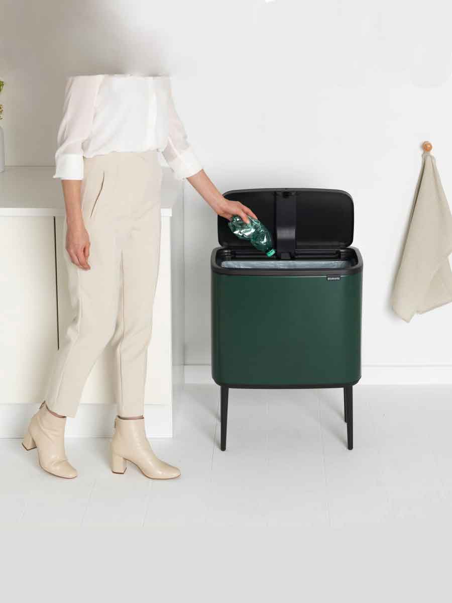 سطل زباله آشپزخانه برابانتیا پایه دار لمسی 36 لیتر | عکس محصول - diahome سطل زباله آشپزخانه برابانتیا پایه دار لمسی 36 لیتر - Image 12