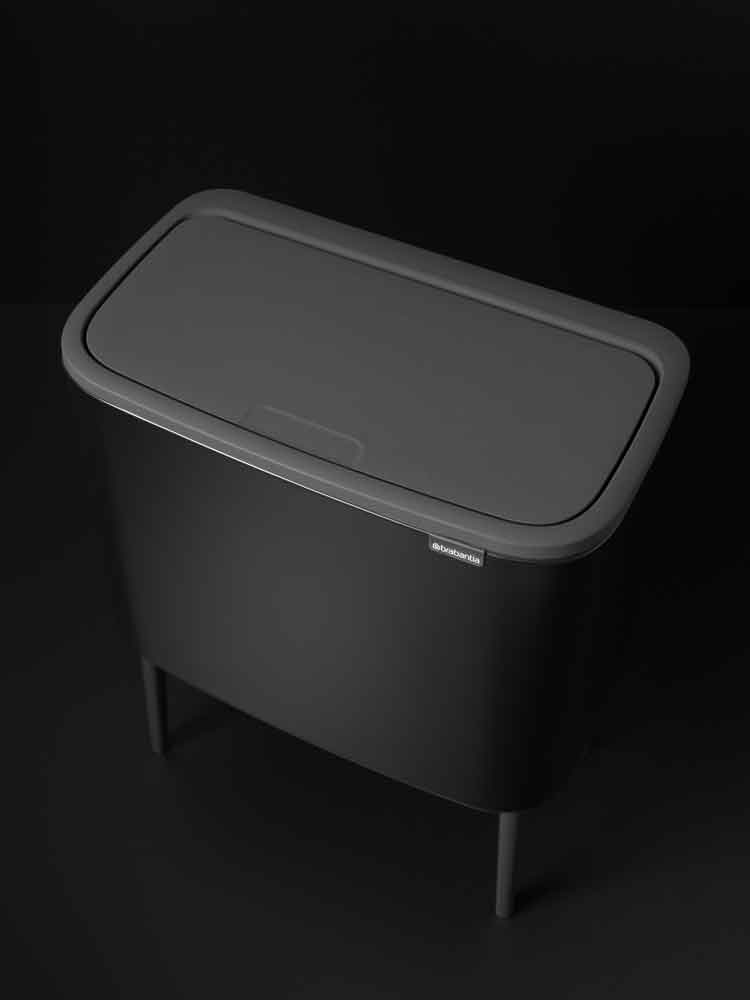 سطل زباله آشپزخانه برابانتیا پایه دار لمسی 36 لیتر | عکس محصول - diahome سطل زباله آشپزخانه برابانتیا پایه دار لمسی 36 لیتر - Image 9